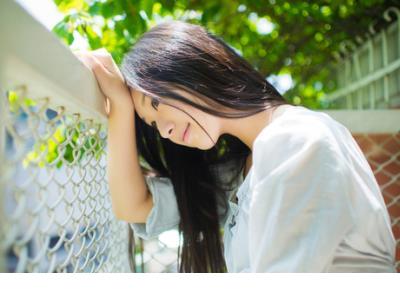 表达心情悲痛的句子 表达心情的句子淡淡的忧伤