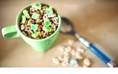 虽然米粒很小，但做起来特别困难